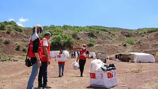 Mangal kömürü işçilerinin çadırda yaşamı başladı 'Bizim alnımızın teri ve mutluyuz'