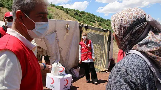 Mangal kömürü işçilerinin çadırda yaşamı başladı 'Bizim alnımızın teri ve mutluyuz'