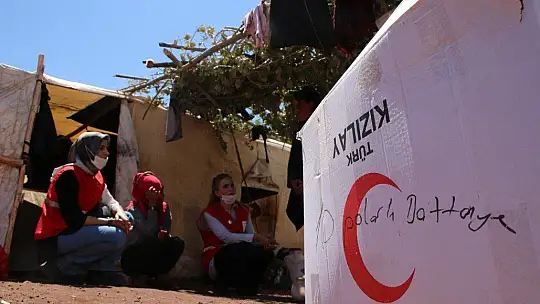Mangal kömürü işçilerinin çadırda yaşamı başladı 'Bizim alnımızın teri ve mutluyuz'