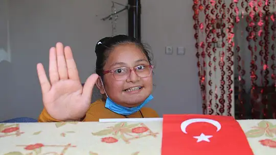 Mehmetçik'ten köy çocuklarına bayram sürprizi, gören koştu