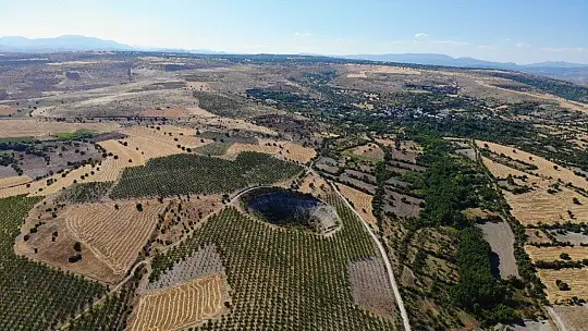 Meteor mu düştü, obruk mu 'Kup' çukuru gizemini koruyor