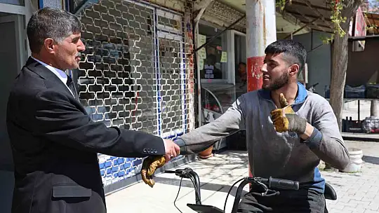 Milletvekili olamayınca hastaneye kaldırılmıştı, muhtarlığı kazandı şimdi 2028 seçimlerine hazırlanıyor