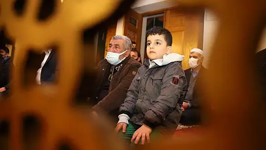 Miraç Kandili'nde eller semaya açıldı