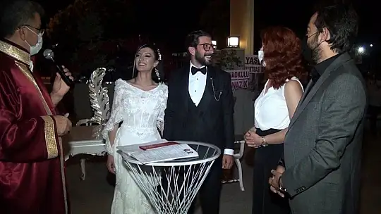 Nikah memurunun yemek, alışveriş esprisi herkesi güldürdü