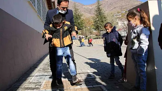 O bir öğretmenden daha fazlası..