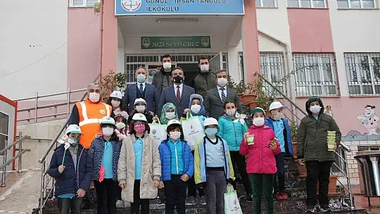 Öğrenciler, 760 bin tohumu toprakla buluşturacak