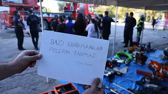 Öğrencilerin ziyaret ettiği depremzede itfaiyecilere anlamlı not