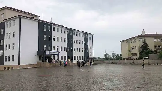 Spor salonunda Alçıpan çöktü: 6 öğrenci yaralı