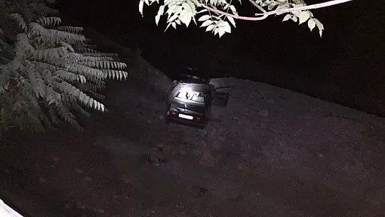Otomobil 6 metre yükseklikten uçtu: 5 yaralı