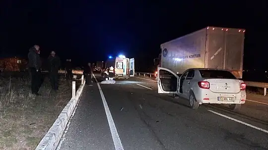 Otomobil ile motosiklet çarpıştı: 1 ölü, 1 yaralı