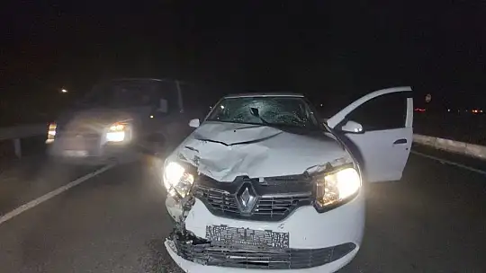 Otomobil ile motosiklet çarpıştı: 1 ölü, 1 yaralı