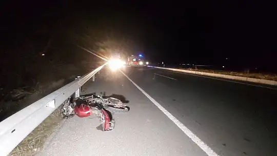 Otomobil ile motosiklet çarpıştı: 1 ölü, 1 yaralı