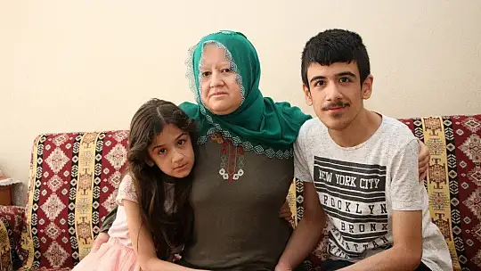 Özel çocuklarına devletin desteğiyle hem anne, hem baba oldu
