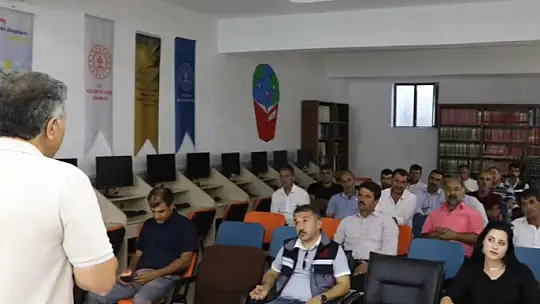 Palu'da üreticilere tarımda yeni dönem bilgilendirmesi yapıldı