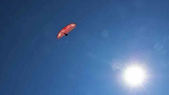 Palu semaları, yamaç paraşütçülerine ev sahipliği yaptı