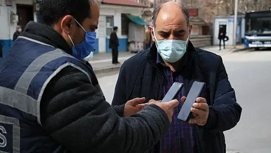 Pandemi ile mücadelede yeni tedbir sokakta 'HES' kodu uygulaması başladı