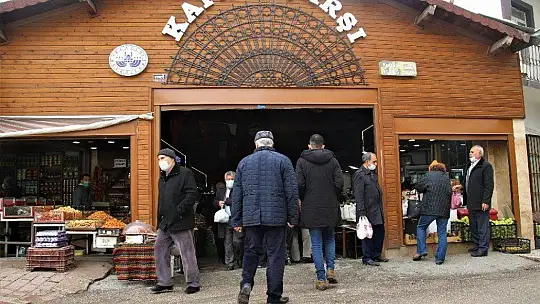 Pandemiden etkilenen Kapalı Çarşı esnafı, çözümü online satışta buldu