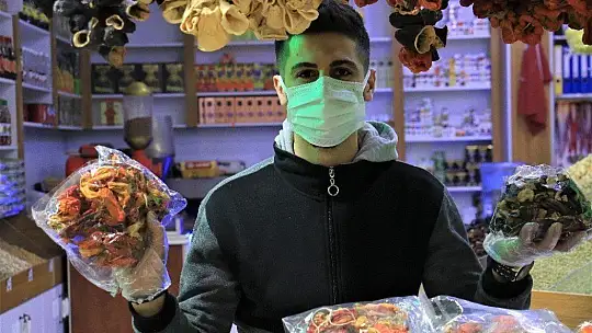Pandemiden etkilenen Kapalı Çarşı esnafı, çözümü online satışta buldu