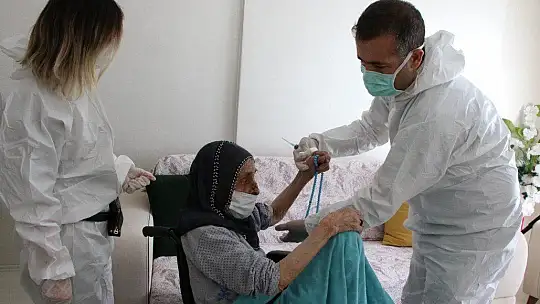 Pandemiye rağmen, evde sağlık hizmeti kesintiye uğramadı