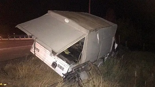 Pikap ile çarpışan otomobil hurdaya döndü: 1 yaralı