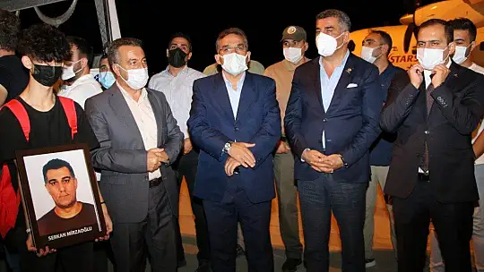 Pilot Serkan Mirzaoğlu'nun cenazesi memleketi Elazığ'a getirildi