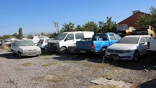 Piyasa değeri 50 milyon, bu araçlar çürümeye yüz tuttu