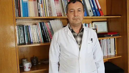 Prof. Dr. Hakan Kalender, keçi ölümlerine neden olan bakteri ile ilgili bilgi verdi