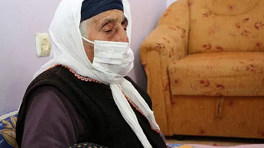 Şahine nine 103 yaşına girdi, ilk defa doğum günü kutladı, ilk defa vali gördü