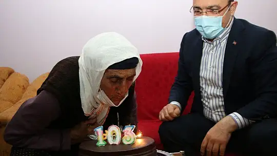 Şahine nine 103 yaşına girdi, ilk defa doğum günü kutladı, ilk defa vali gördü