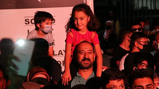 Salçalı Köfte Festivali'nde Ece Mumay Elazığlıları coşturdu