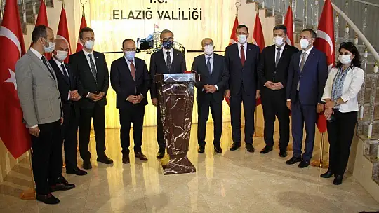 Savunma Sanayii Başkanı Demir: 'Savunma sanayi alanı başta olmak üzere sanayinin diğer alanlarında yetkinlik oluşturmak istiyoruz'