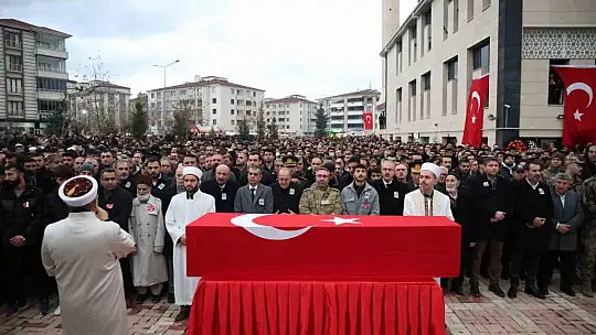 Şehit Aslan son yolculuğuna uğurlandı