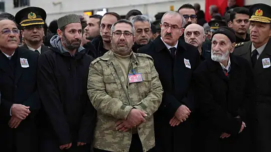 Şehit babası Aslan, oğlu ile son görüşmesini anlattı: ''Şehidimiz ile en son konuşmamız, aynı gün oldu. 'Bugün burada yağmur ve sis var' dedi''