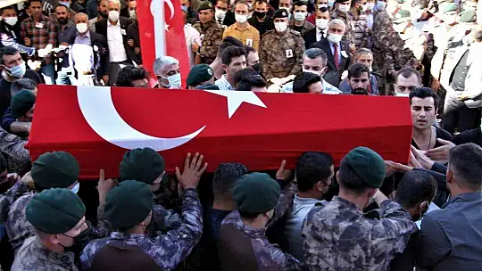 Şehit Cihat Şahin memleketi Elazığ'da son yolculuğuna uğurlandı