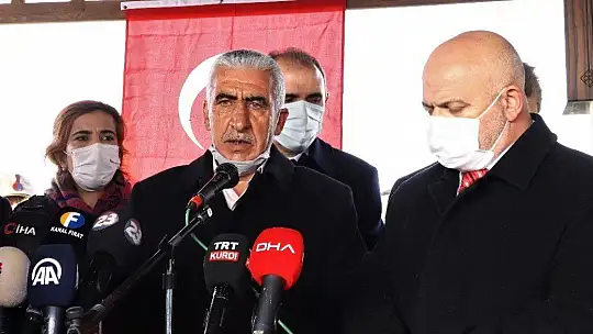 Şehadetinin 4. yılında kabrinde anıldı.