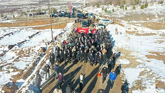 Şehit kahraman polis Fethi Sekin kabri başında anıldı