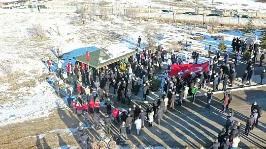Şehit kahraman polis Fethi Sekin kabri başında anıldı