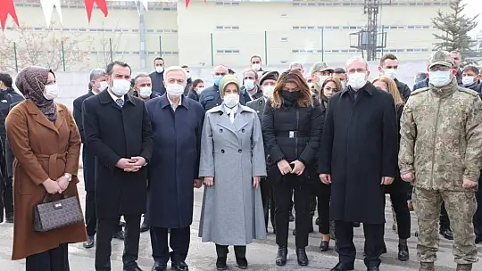 O bulvar açılışı herkesi duygulandırdı