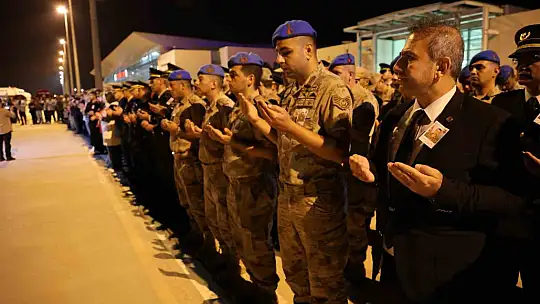 Şehit oğlunu karşılayan baba Hasan Alan: 'Ülkesi, devleti, namusu için kahramanca şehit oldu'