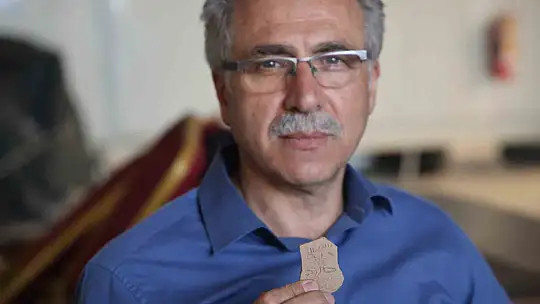 Selçuklu dönemine ışık tutan kitabe, Harput Kalesinde bulundu