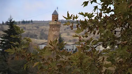 Sessizliğe bürünen medeniyetler beşiği Harput'ta sonbahar güzelliği