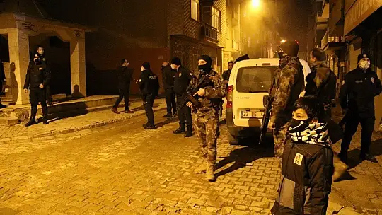 Sokak Arasında Silahlı Kavga: 1 Ağır Yaralı