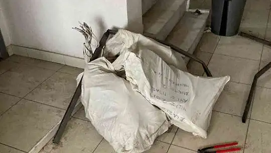Suçüstü yapılan kablo hırsızı gözaltında