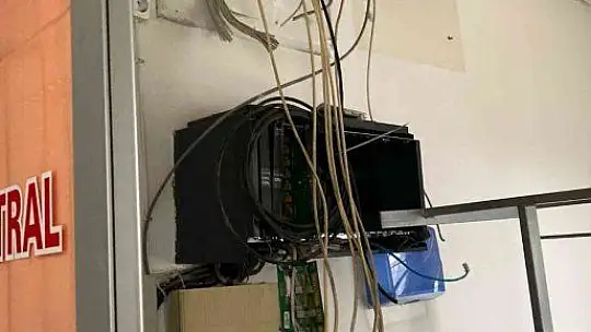 Suçüstü yapılan kablo hırsızı gözaltında