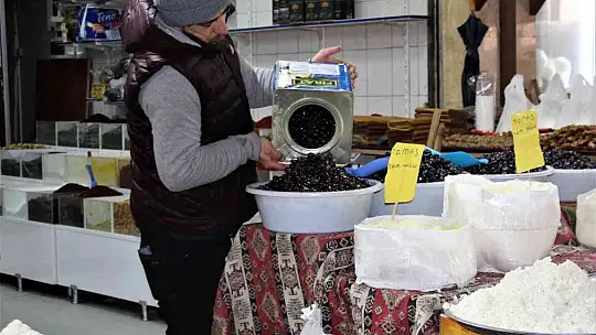 Tarihi Kapalı Çarşıda Ramazan hazırlığı başladı