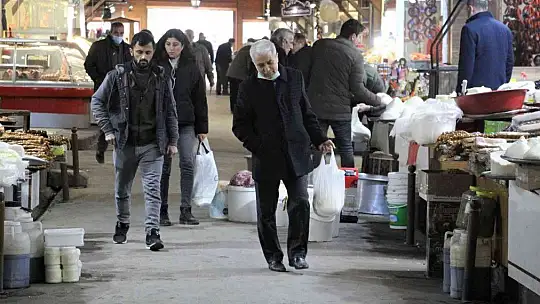 Tarihi Kapalı Çarşıda Ramazan hazırlığı başladı