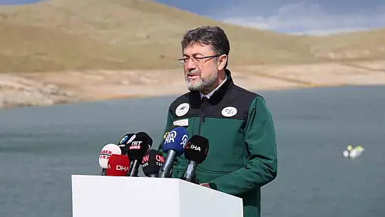 Tarım ve Orman Bakanı Yumaklı, Yüzer GES Projesini inceledi