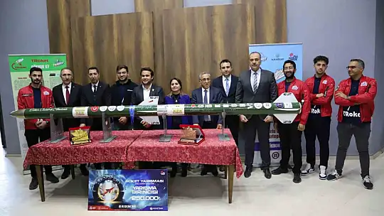 TEKNOFEST 2024 VE ISIF'24'te derece elde edenler FÜ tarafından ödüllendirildi