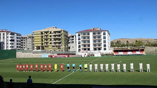 TFF 3. Lig: HD Elazığ Karakoçan FK: 4 - Siirt İl Özel İdarespor: 2
