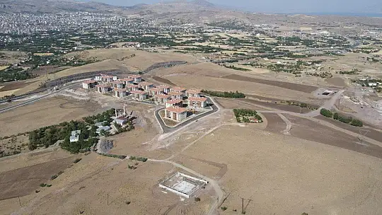 TOKİ'nin Elazığ'da konut ve ticari alan için yatırımlık 136 arsası yarın satışa çıkıyor
